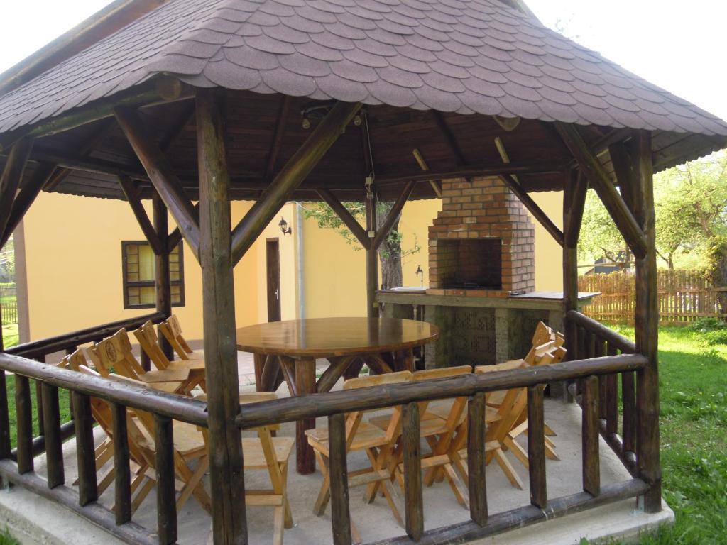 Vila Monica Bran  Exterior foto